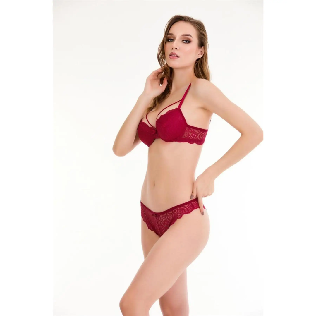 Elegant Lace Lingerie Set – Seductive & Comfortable