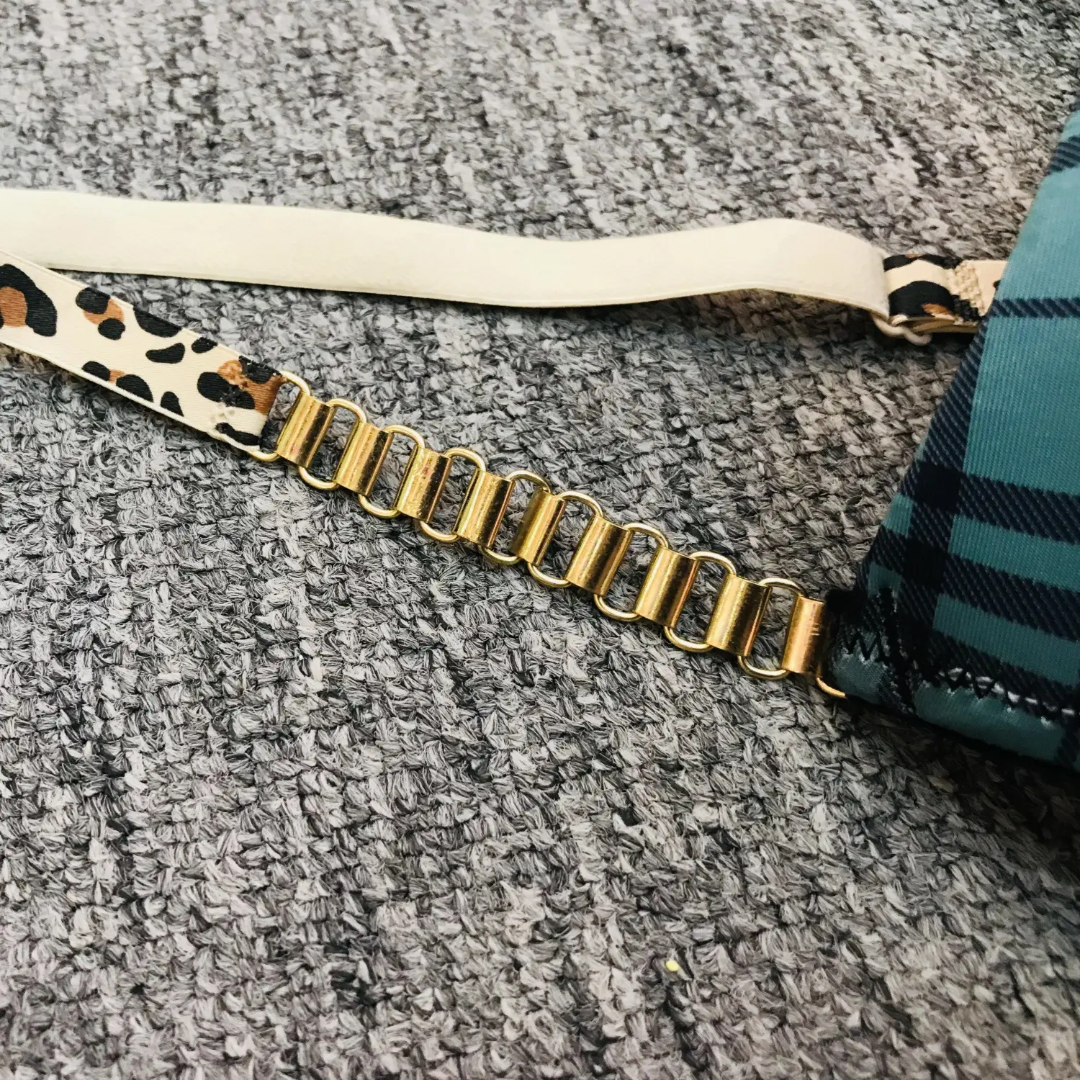 Chain Detail Check Print Bra Set