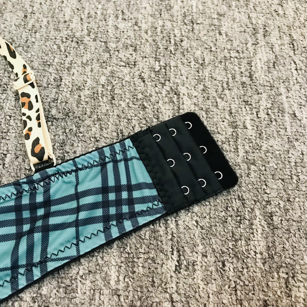 Chain Detail Check Print Bra Set