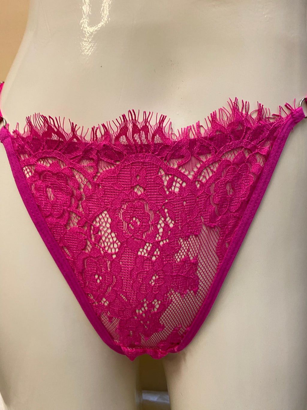 Pink Lace Underwire Lingerie Set