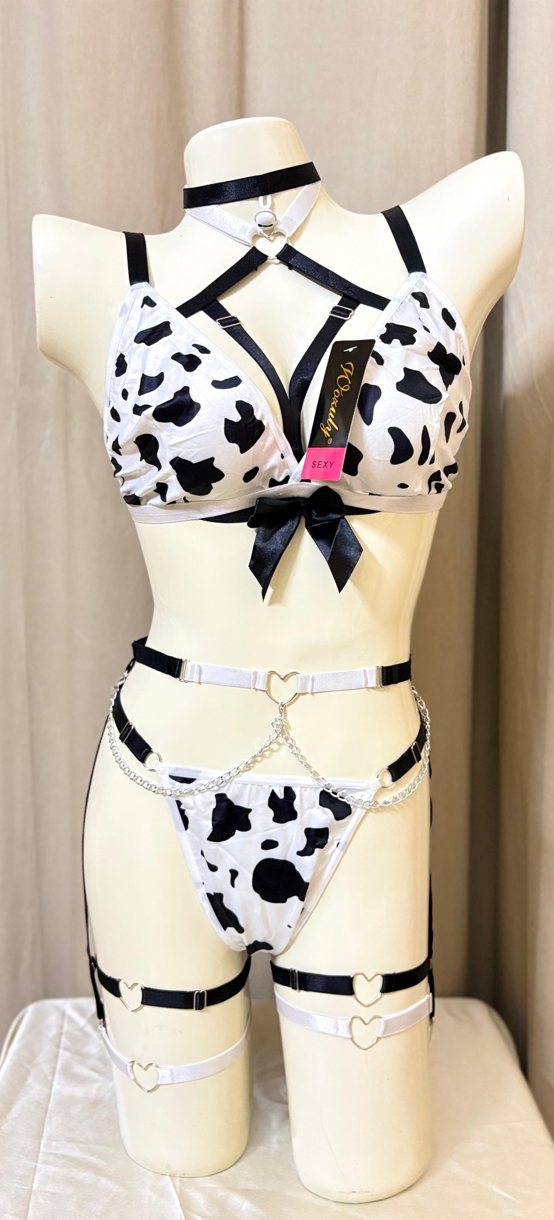 Cow Candy Lingerie Set-Chain Detailing With Neck Bell, Garter, Bow