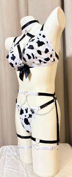 Cow Candy Lingerie Set-Chain Detailing With Neck Bell, Garter, Bow